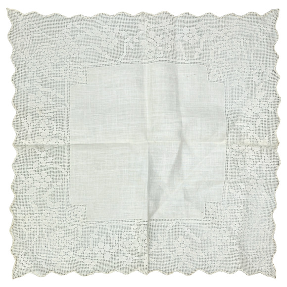 Vintage Lace Handkerchief Lot of 2 Wedding Floral Scalloped Border Knots READ - Picture 5 of 12